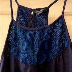 Lucky Brand shirt XS Navy with blue inset